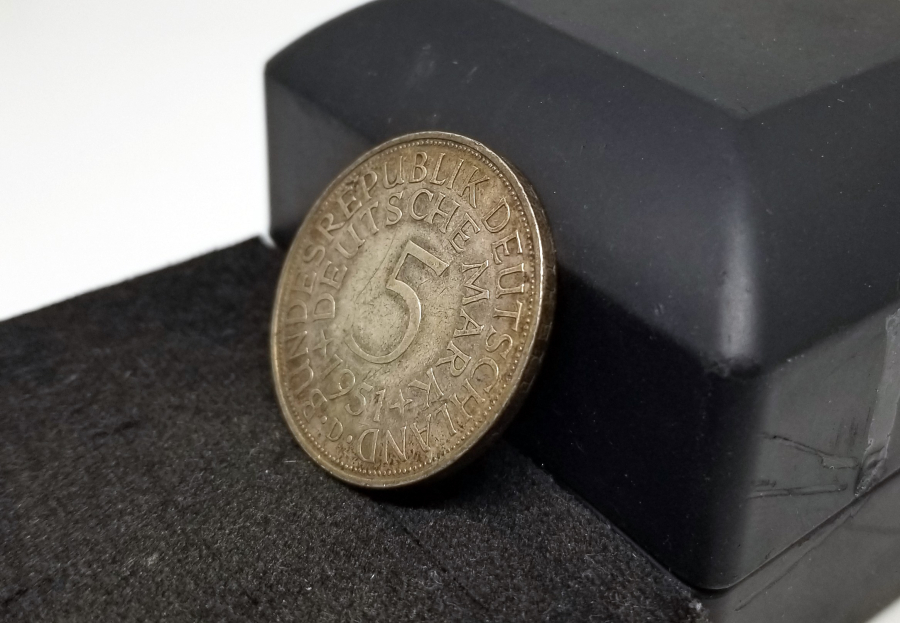 KOLEKSİYONLUK 1951 TARİHLİ GÜMÜŞ ALMANYA 5 MARK