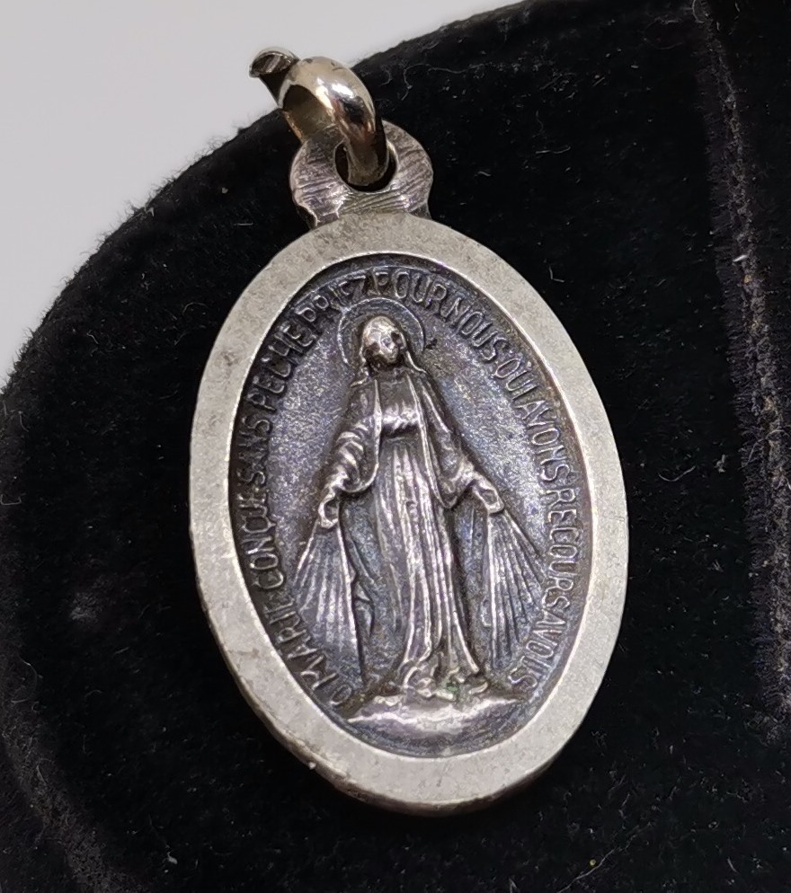 ANTİKA GÜMÜŞ VAFTİZ KOLYESİ