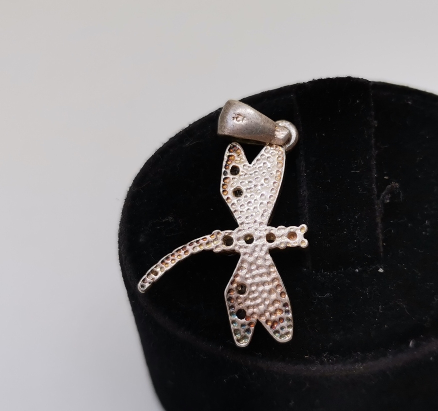 YUSUFÇUK FORMUNDA YAPILMIŞ GÜMÜŞ KOLYE UCU