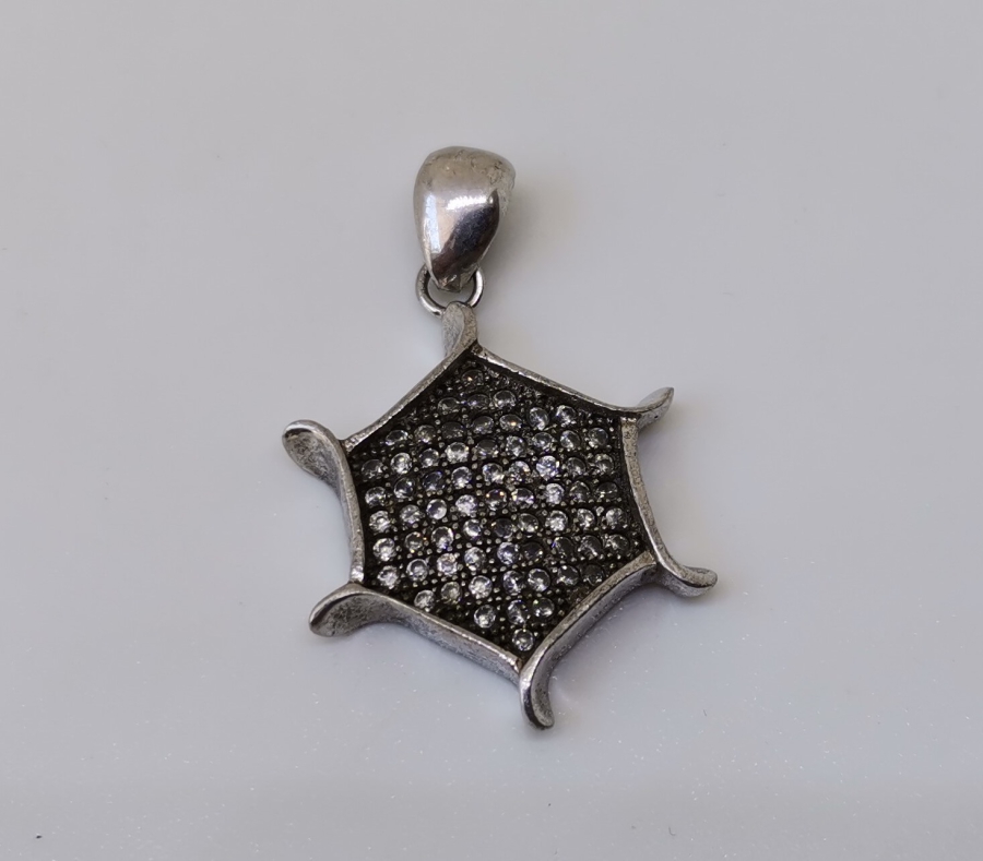 UZAKDOĞU MODELİ GÜMÜŞ KOLYE UCU