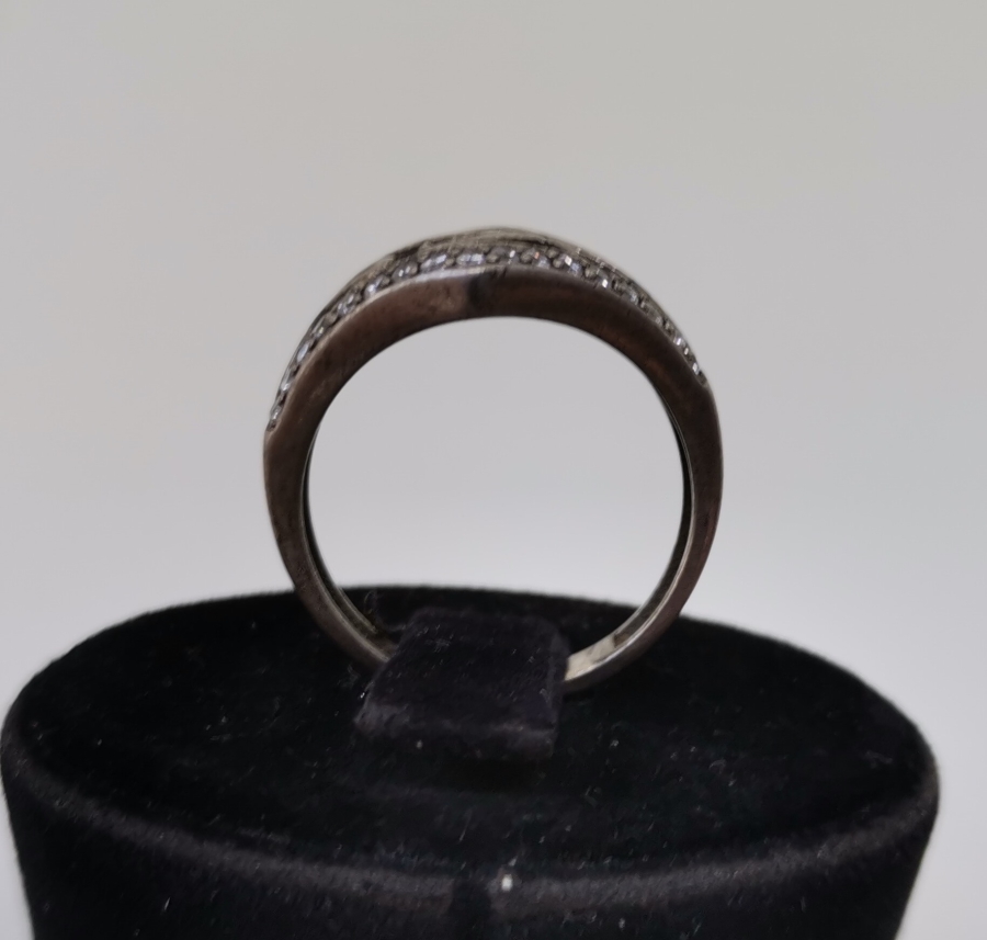 ÜZERİ KABARTMA İŞÇİLİKLİ MARGAZİT TAŞLI GÜMÜŞ YÜZÜK