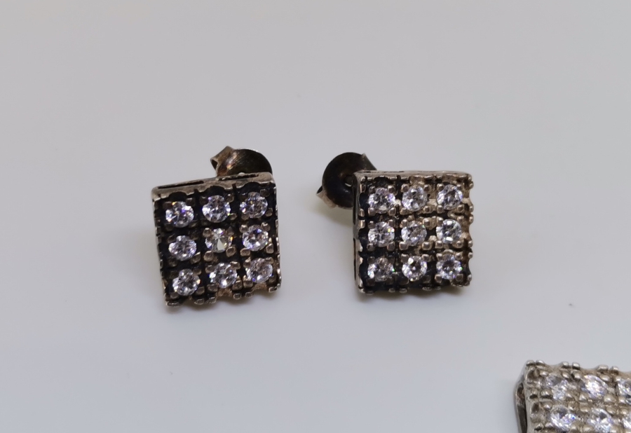 MARGAZİT TAŞLARLA SÜSLÜ GÜMÜŞ KOLYE KÜPE TAKIMI