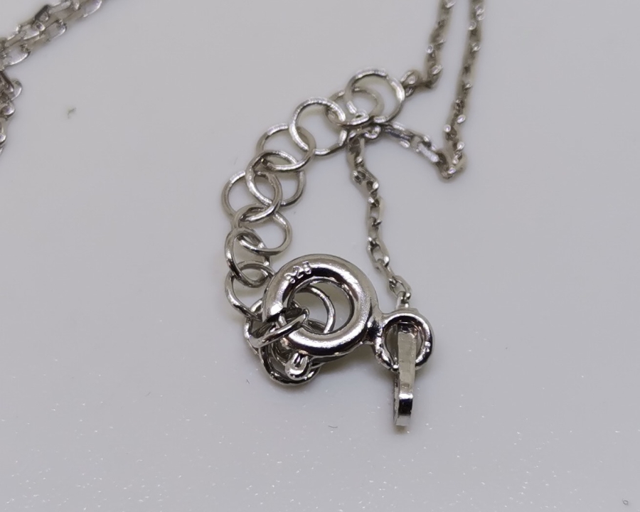 LALE FORMUNDA YAPILMIŞ "İSTANBUL" YAZILI GÜMÜŞ KOLYE