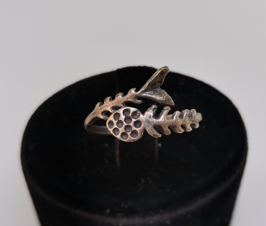 BALIK FORMUNDA YAPILMIŞ GÜMÜŞ YÜZÜK