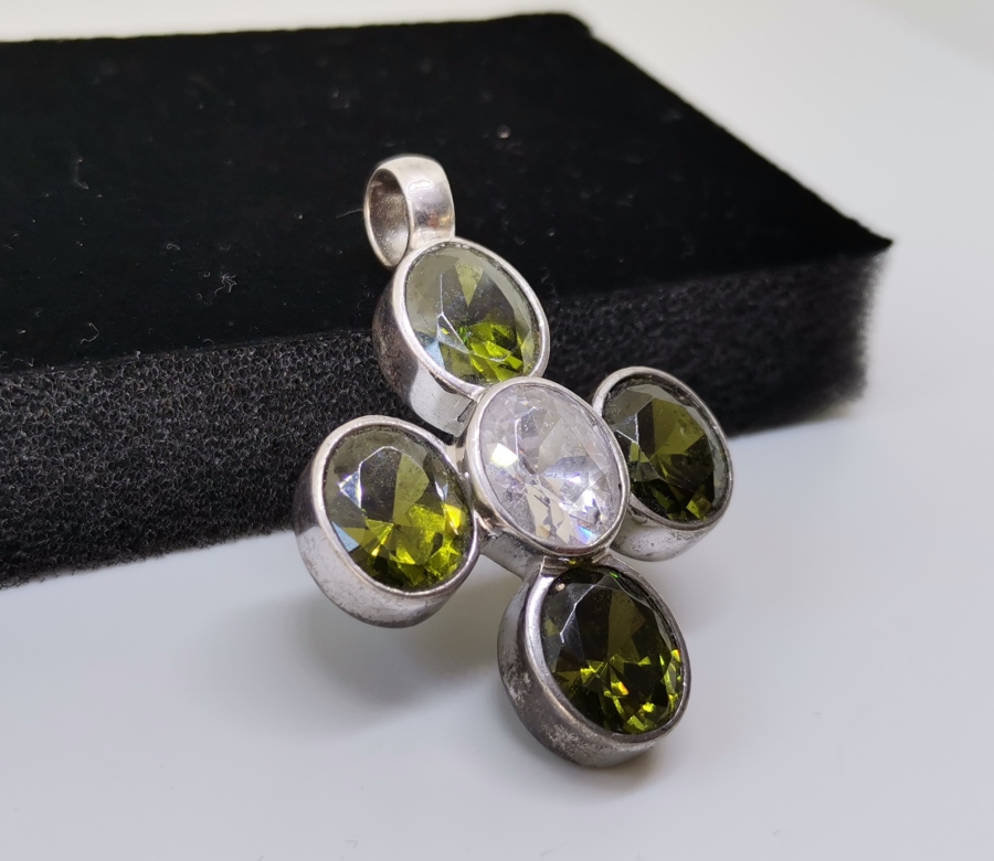 SİTRİN VE MARGAZİT TAŞLI AİLE TASVİRLİ ÖZEL YAPIM GÜMÜŞ KOLYE UCU