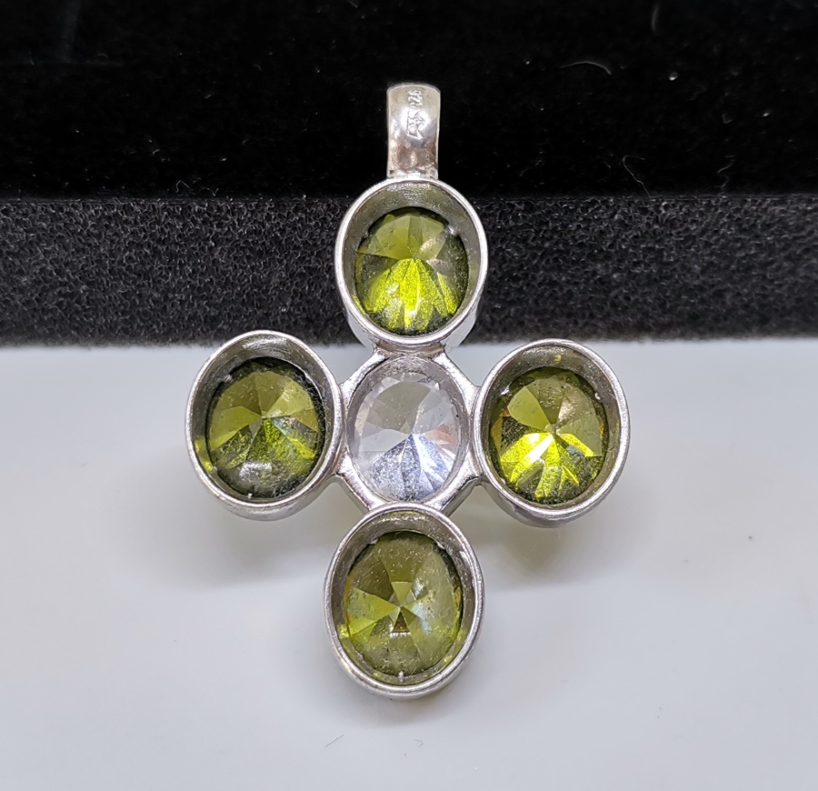 SİTRİN VE MARGAZİT TAŞLI AİLE TASVİRLİ ÖZEL YAPIM GÜMÜŞ KOLYE UCU