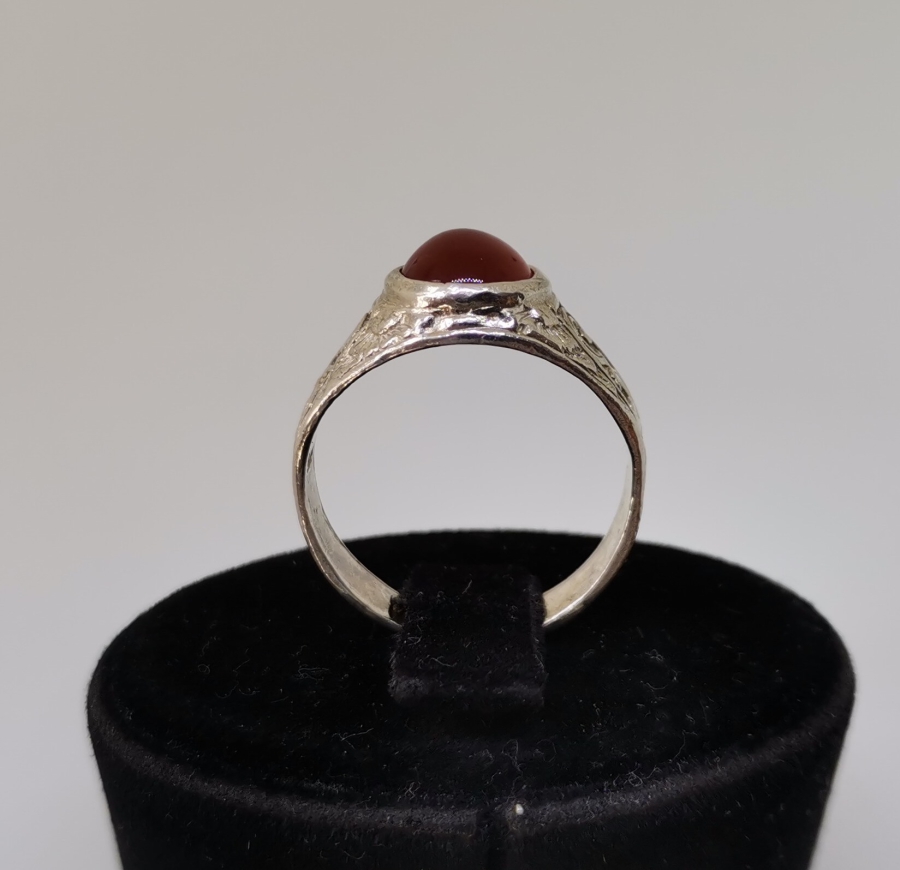 AKİK TAŞLI VE KABARTMA İŞÇİLİKLİ HAC İŞİ GÜMÜŞ YÜZÜK