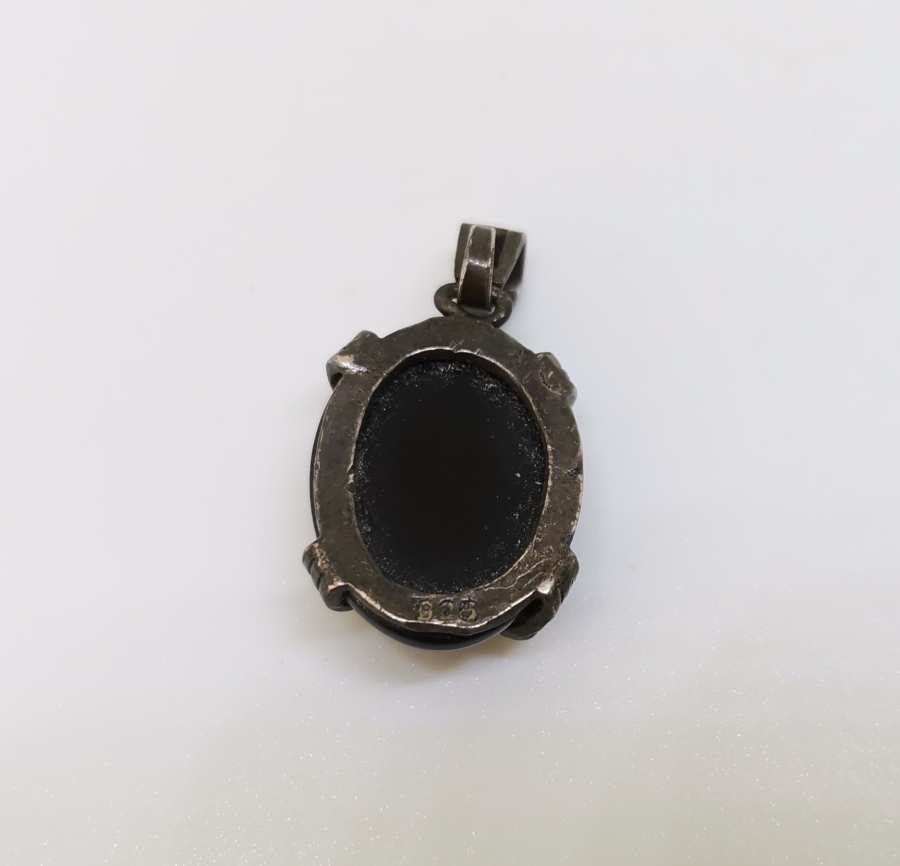 AKİK TAŞLI ÖZEL YAPIM ÇİÇEKLİ GÜMÜŞ KOLYE UCU