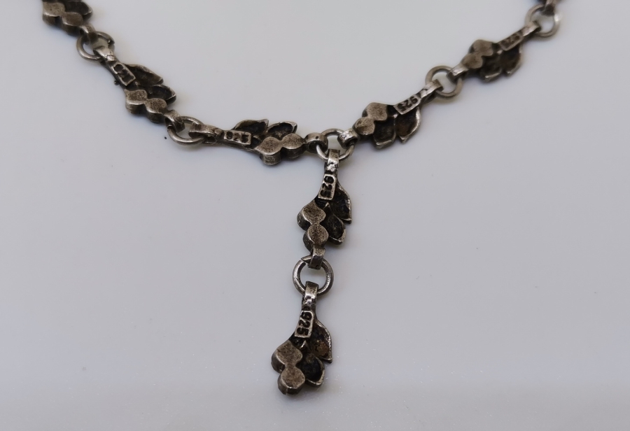 ÜZERİ TAŞLI GÜMÜŞ HALHAL