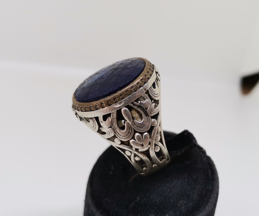 ÜZERİ ELMAS KESİM LAPİS TAŞLI GÜMÜŞ YÜZÜK