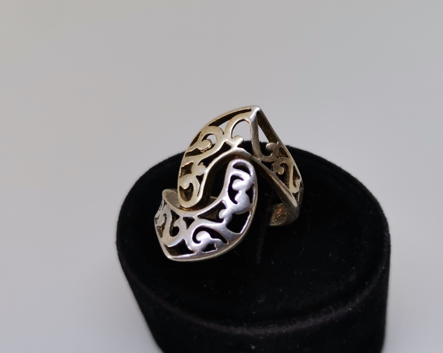 ÜZERİ ALTIN VERMEYLİ ÖZEL YAPIM GÜMÜŞ YÜZÜK