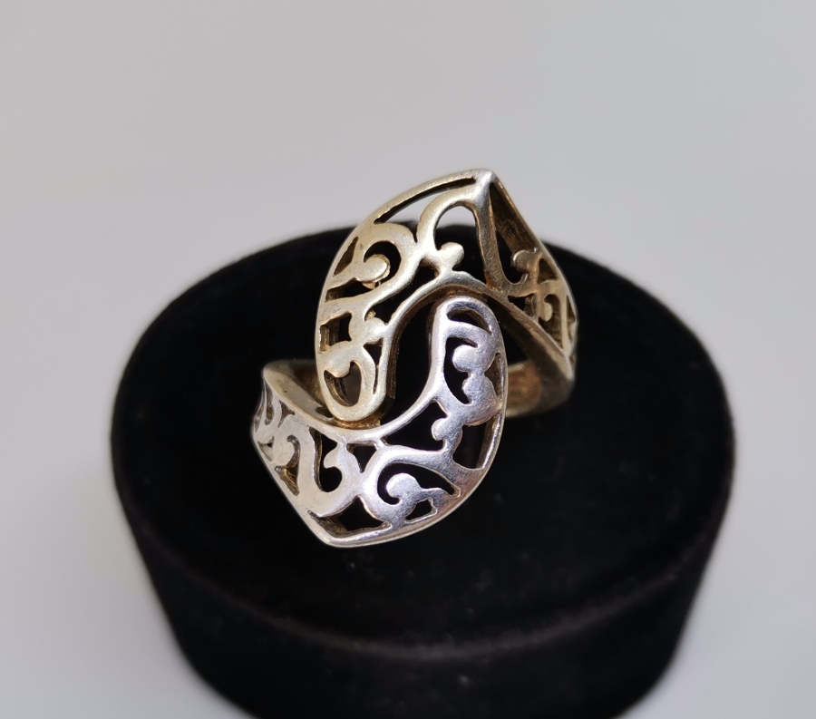 ÜZERİ ALTIN VERMEYLİ ÖZEL YAPIM GÜMÜŞ YÜZÜK