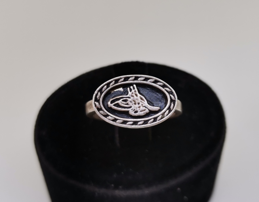 ÜZERİNDE OSMANLI TUĞRASI BULUNAN GÜMÜŞ YÜZÜK