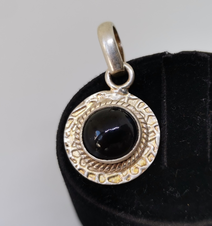 SİYAH AKİK TAŞLI GÜMÜŞ KOLYE UCU