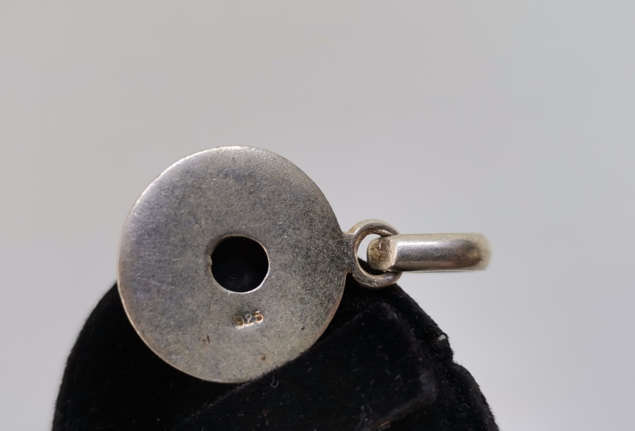 SİYAH AKİK TAŞLI GÜMÜŞ KOLYE UCU