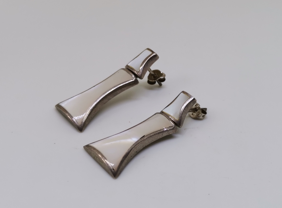 SEDEF TAŞLI ÖZEL DİZAYN GÜMÜŞ KÜPE