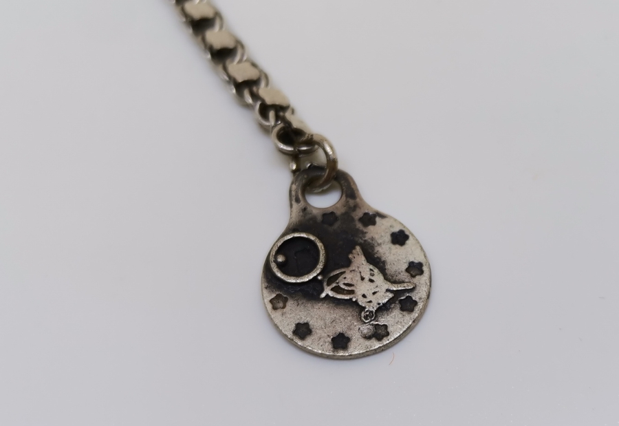 ÜZERİNDE OSMANLI TUĞRASI BULUNAN EL YAPIMI GÜMÜŞ TESPİH PÜSKÜLÜ