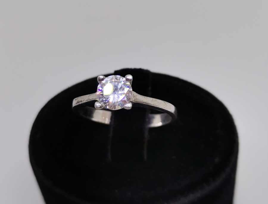 ÜZERİNDE MARGAZİT TAŞ BULUNAN TEK TAŞ GÜMÜŞ YÜZÜK