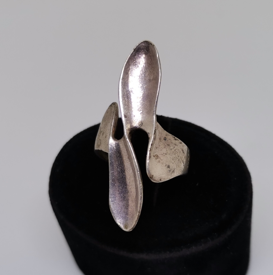 ÖZEL DİZAYN GÜMÜŞ YÜZÜK