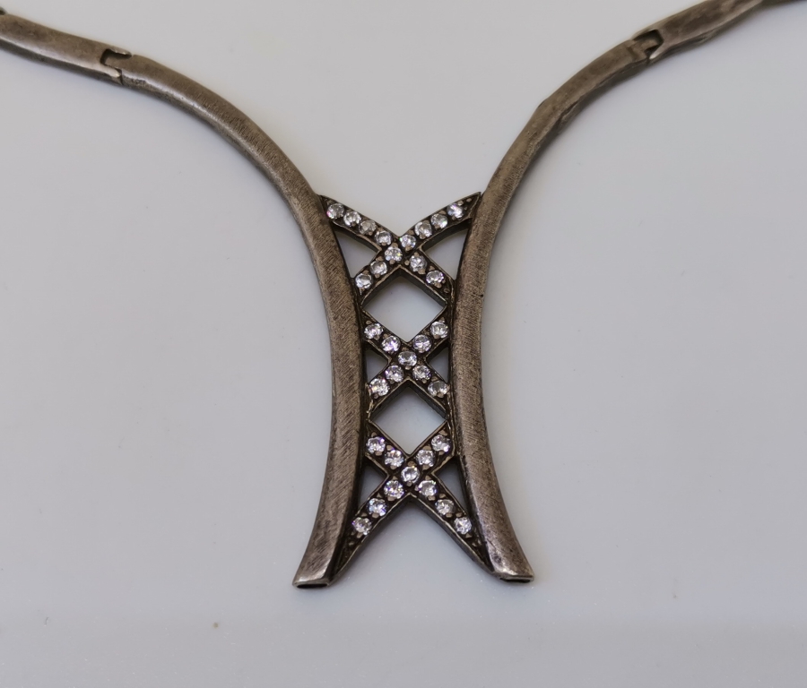 ÜZERİ MARGAZİT TAŞLI GÜMÜŞ GERDANLIK