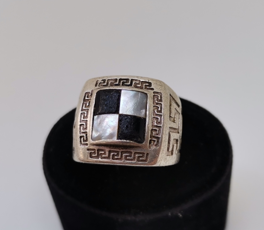 BÜYÜK BOY DAMALI MODEL GÜMÜŞ YÜZÜK