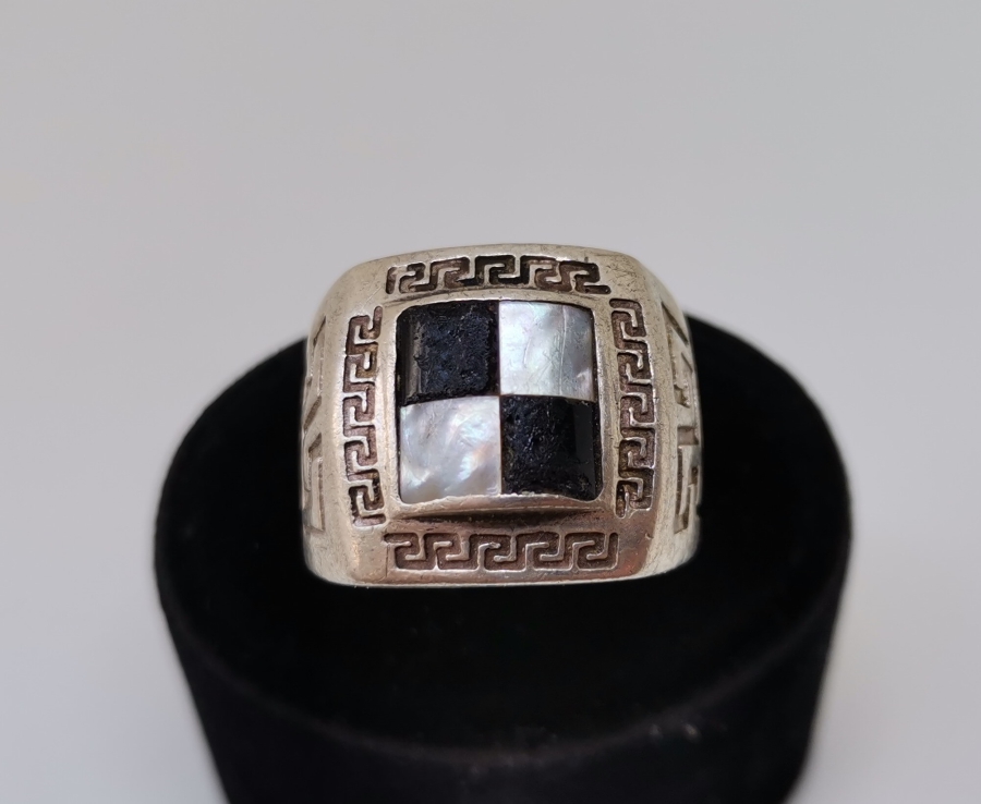 BÜYÜK BOY DAMALI MODEL GÜMÜŞ YÜZÜK