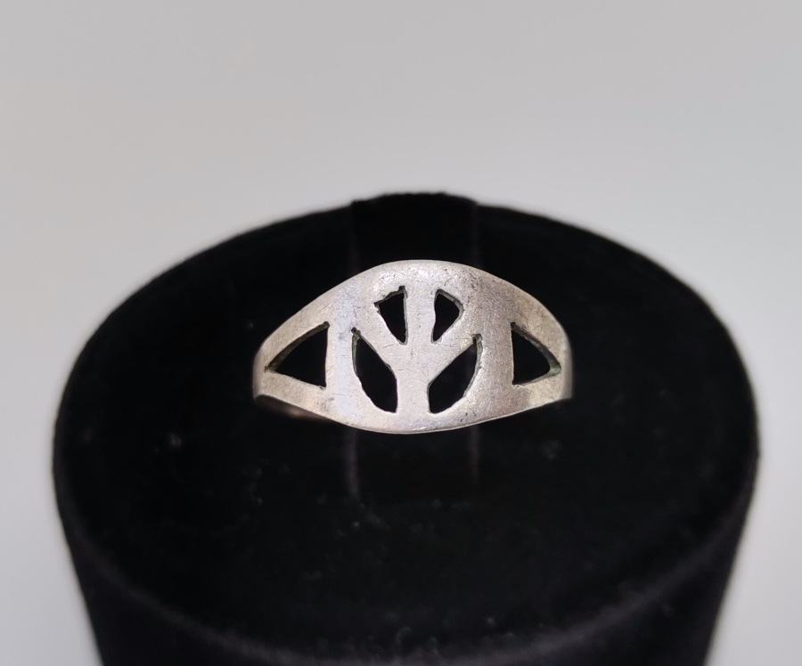 BARIŞ İŞARETİ GÖRSELLİ GÜMÜŞ YÜZÜK