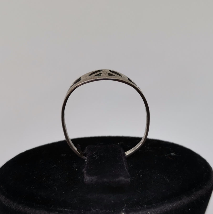 BARIŞ İŞARETİ GÖRSELLİ GÜMÜŞ YÜZÜK