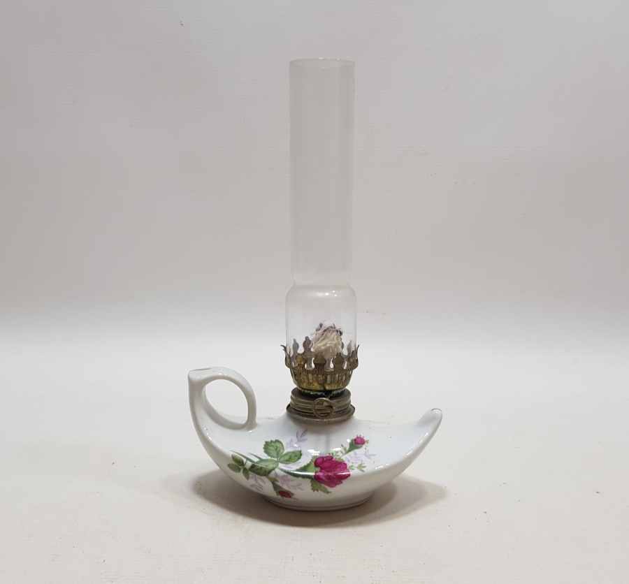 NADİR FORMDA ANTİKA PORSELEN GAZ LAMBASI