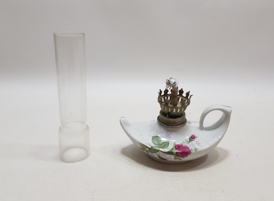 NADİR FORMDA ANTİKA PORSELEN GAZ LAMBASI