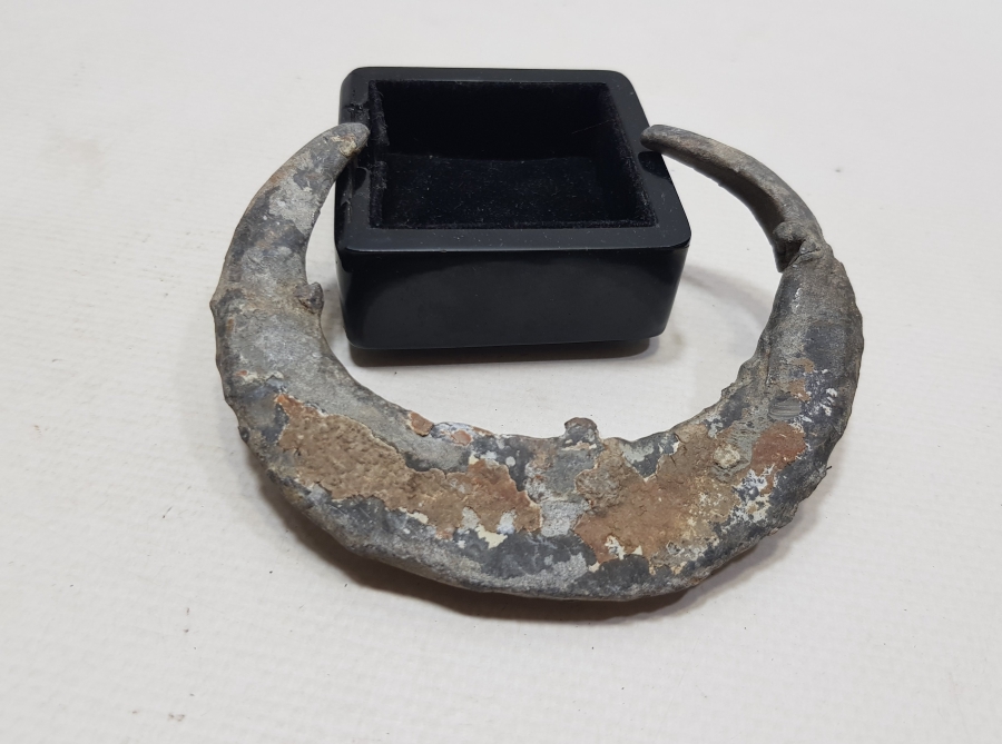 OSMANLI DÖNEMİ HİLAL FORMUNDA YAPILMIŞ APOLET PARÇASI