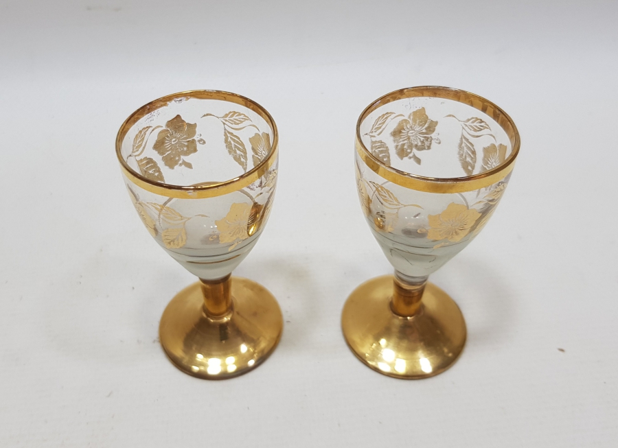 ÜZERİ ALTIN VARAKLI ANTİKA ÇİFT BURSA İŞİ ŞIRA BARDAĞI