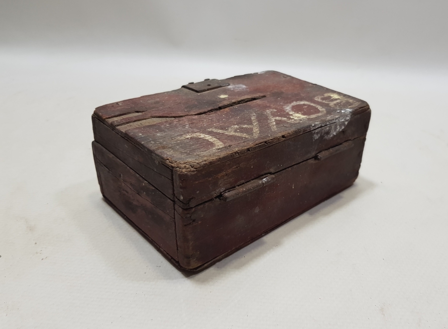 ANTİKA BOYACI PARA KUTUSU