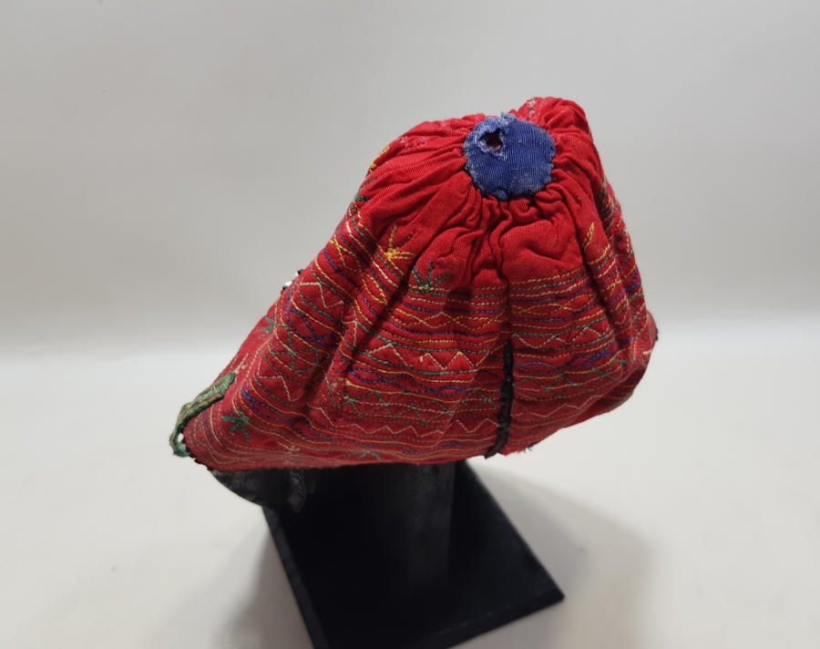 OSMANLI DÖNEMİ ÜZERİ İŞLEMELİ YÖRÜK İŞİ ÇOK NADİR BEBEK BAŞLIĞI