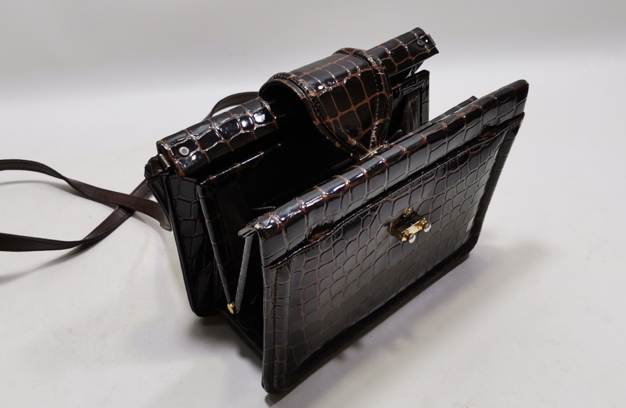 TİMSAH DERİSİNDEN MAMUL ANTİKA VİNTAGE ÇANTA