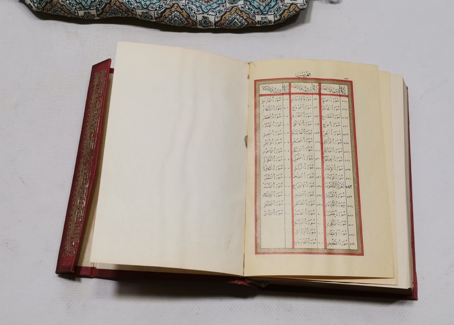 ORİJİNAL KABINDA ANTİKA KUR'AN-I KERİM