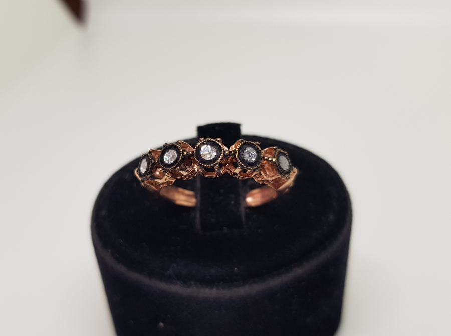 ELMAS TAŞLI BEŞTAŞ MODEL YÜZÜK