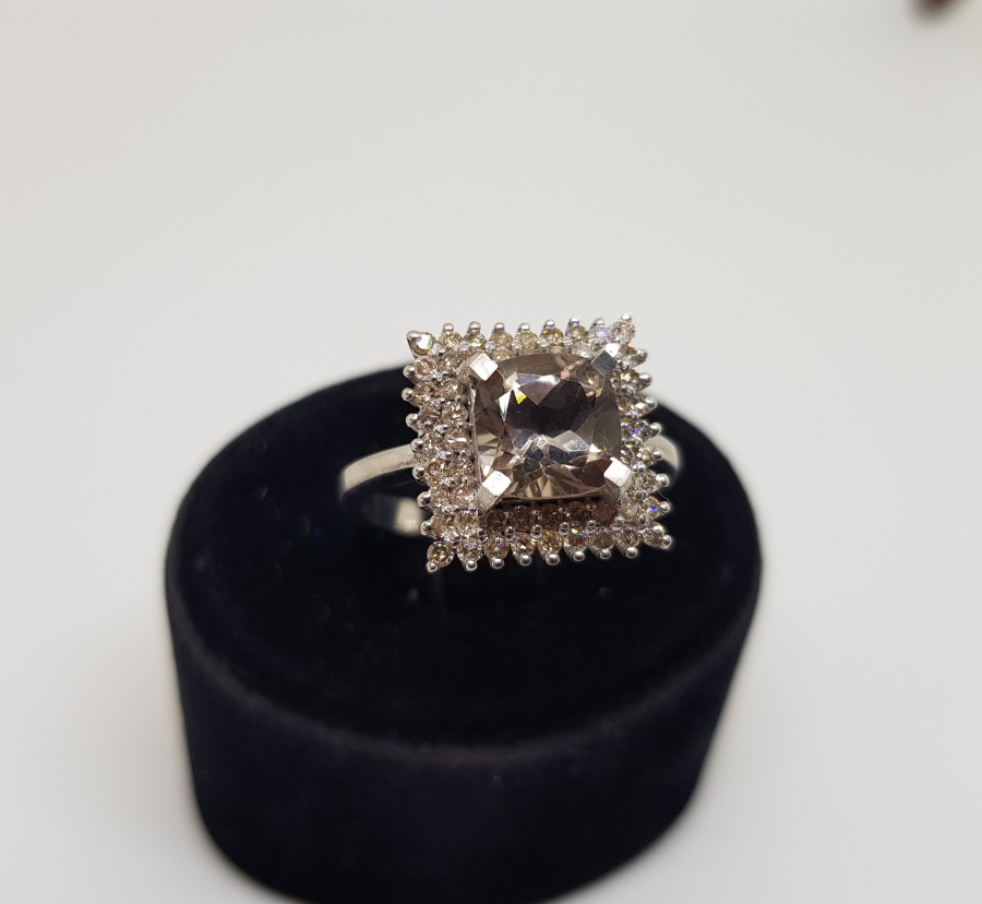 TOPAZ VE PIRLANTA TAŞLI YÜZÜK