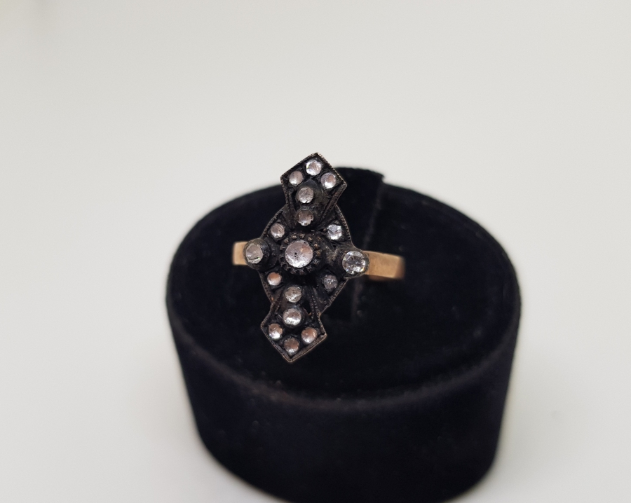 KALKAN MODEL ELMAS TAŞLI YÜZÜK