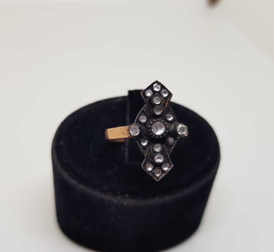 KALKAN MODEL ELMAS TAŞLI YÜZÜK