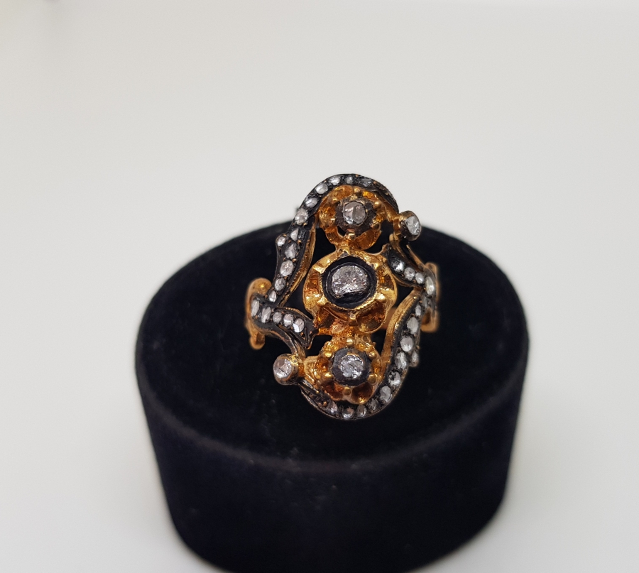 ANTİK MODEL ELMAS TAŞLI YÜZÜK