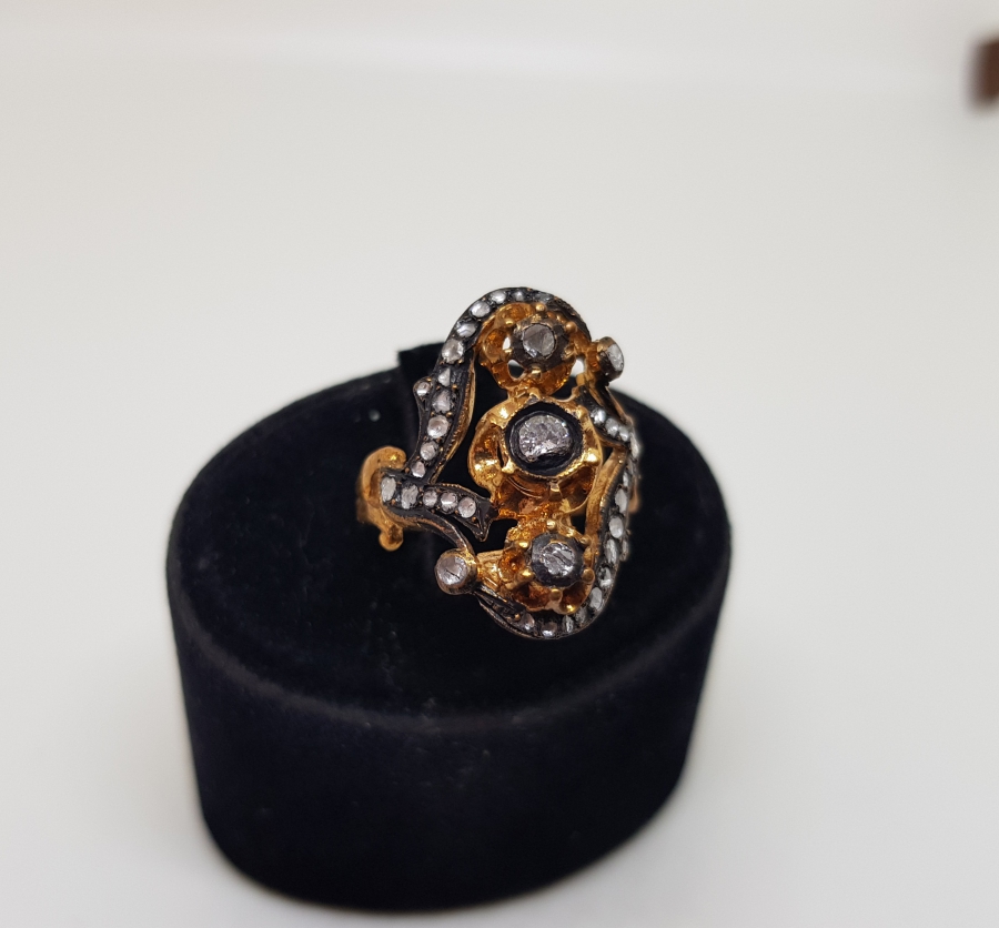 ANTİK MODEL ELMAS TAŞLI YÜZÜK