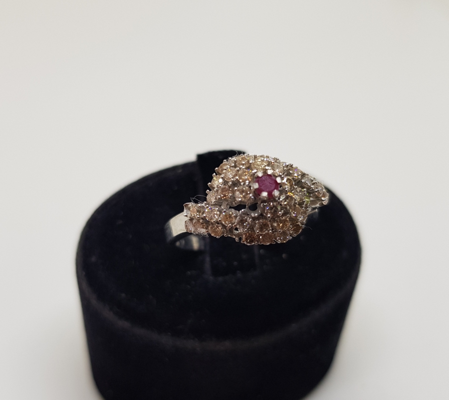 YAKUT TAŞLI BÜYÜK SALYANGOZ MODELİ YÜZÜK