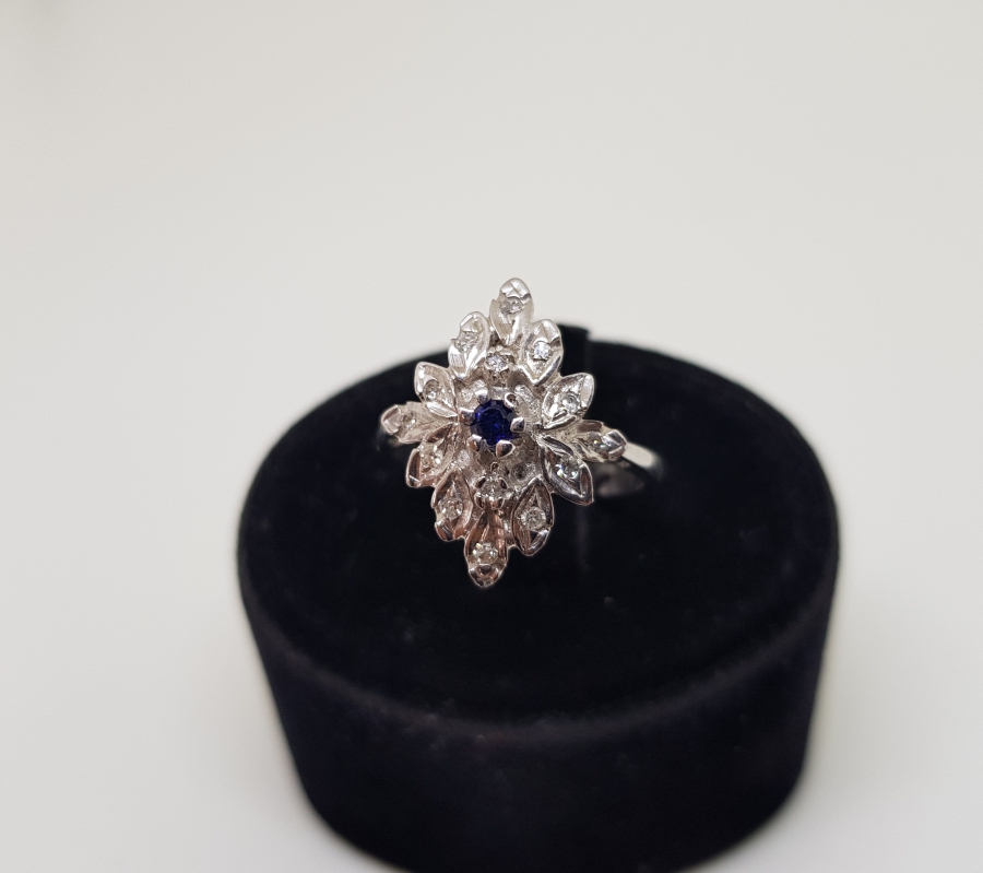 SAFİR VE PIRLANTA TAŞLI YAPRAK FORMLU YÜZÜK