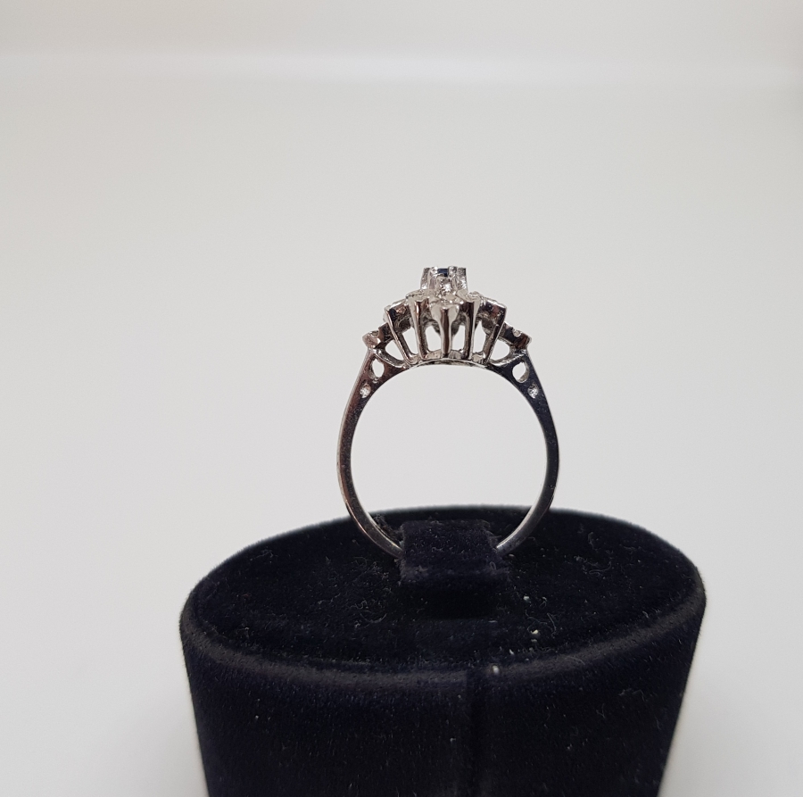 SAFİR VE PIRLANTA TAŞLI YAPRAK FORMLU YÜZÜK