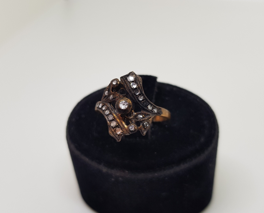 ELMAS TAŞLI GİRİT MODELİ YÜZÜK