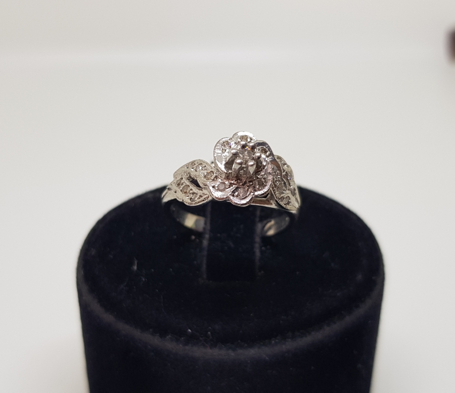 ELMAS TAŞLI MİNİ KUBBELİ MODEL YÜZÜK