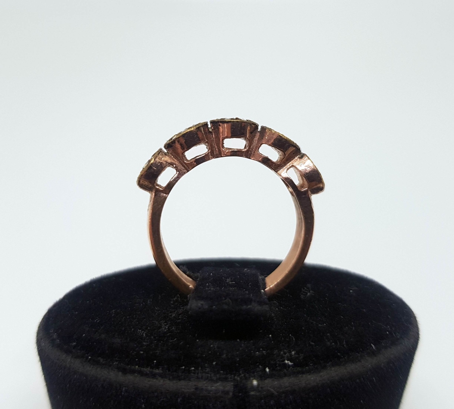 ELMAS TAŞLI BEŞLİ PAPATYA MODEL YÜZÜK