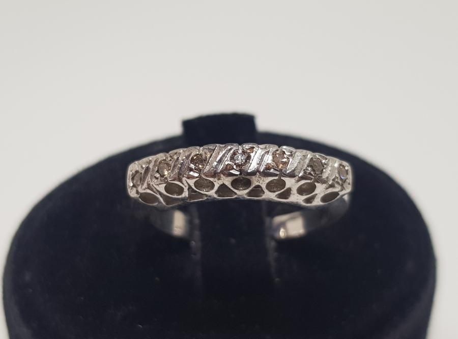 YEDİTAŞ MODEL PIRLANTA YÜZÜK