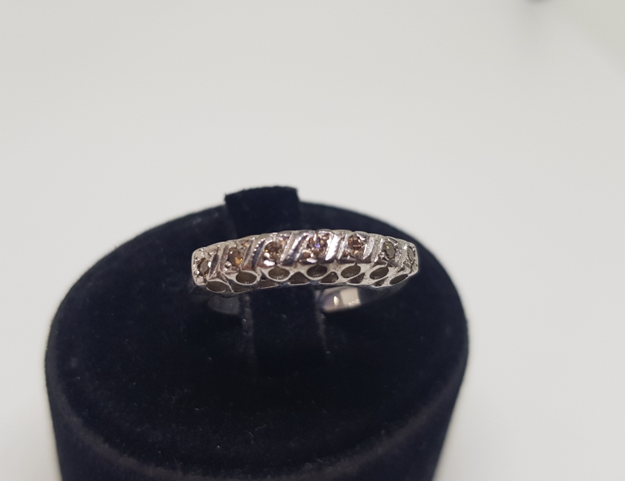 YEDİTAŞ MODEL PIRLANTA YÜZÜK